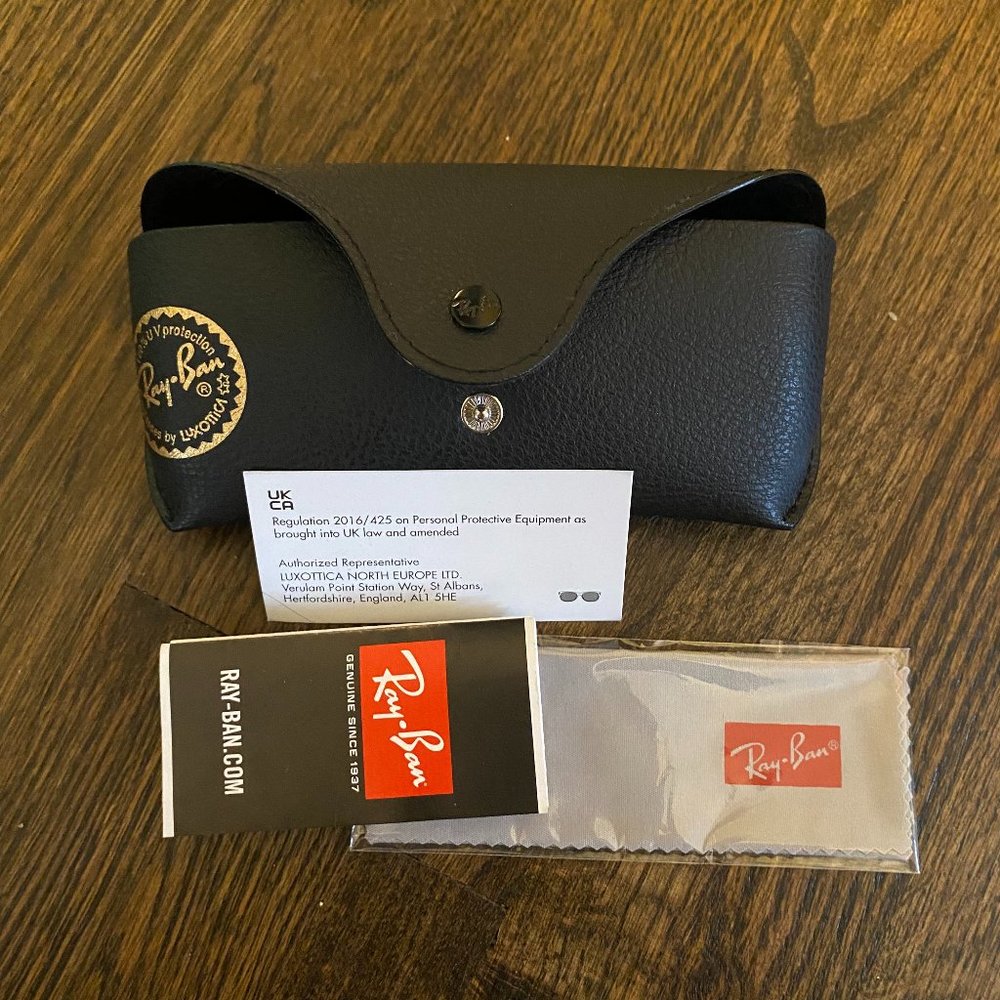 Ray-Ban Case Black *CASE ONLY*